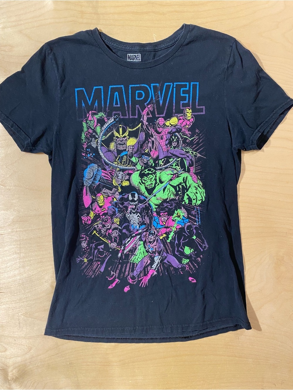 Marvel Black Graphic Tee with Superhero Print Medium (RI)